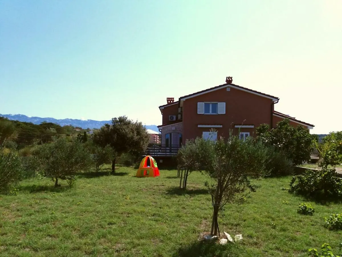 Apartments Mestrovic Lopar 0*,